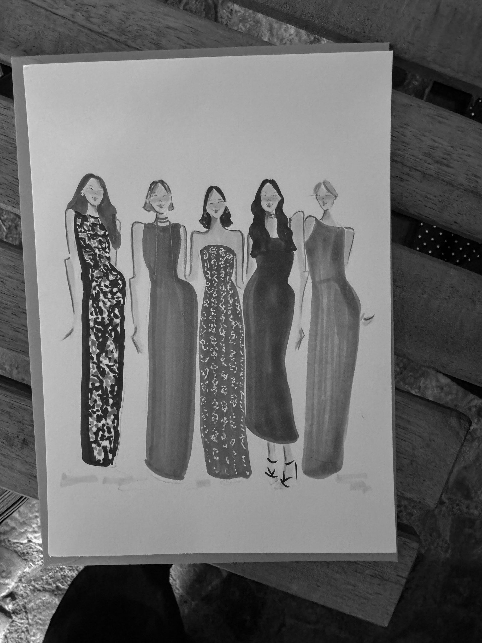 Ilustración en blanco y negro de cinco invitadas de la boda